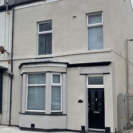 Ali'S Holiday Apartments F3 Blackpool Bagian luar foto